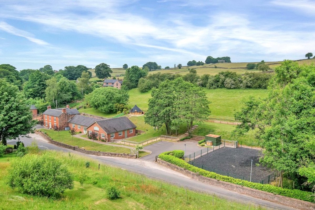 4 bedroom House for sale in The Sneyd, Ashbourne Road, Whiston, Stoke