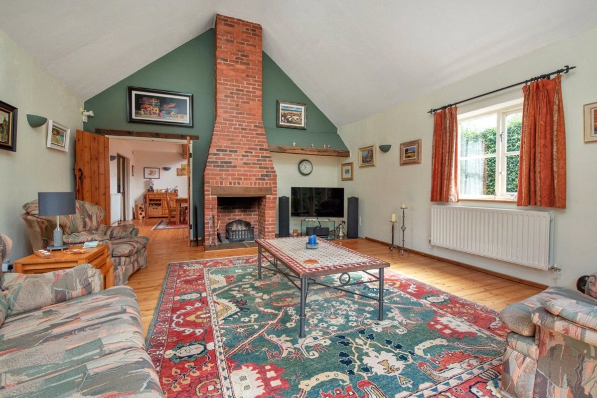 4 bedroom House for sale in Lucy's Lodge, Church Drive, Gilmorton