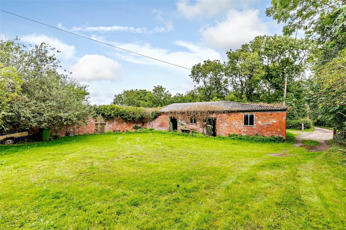 5 bedroom House for sale in Clive House, Clive Back Lane, Winsford