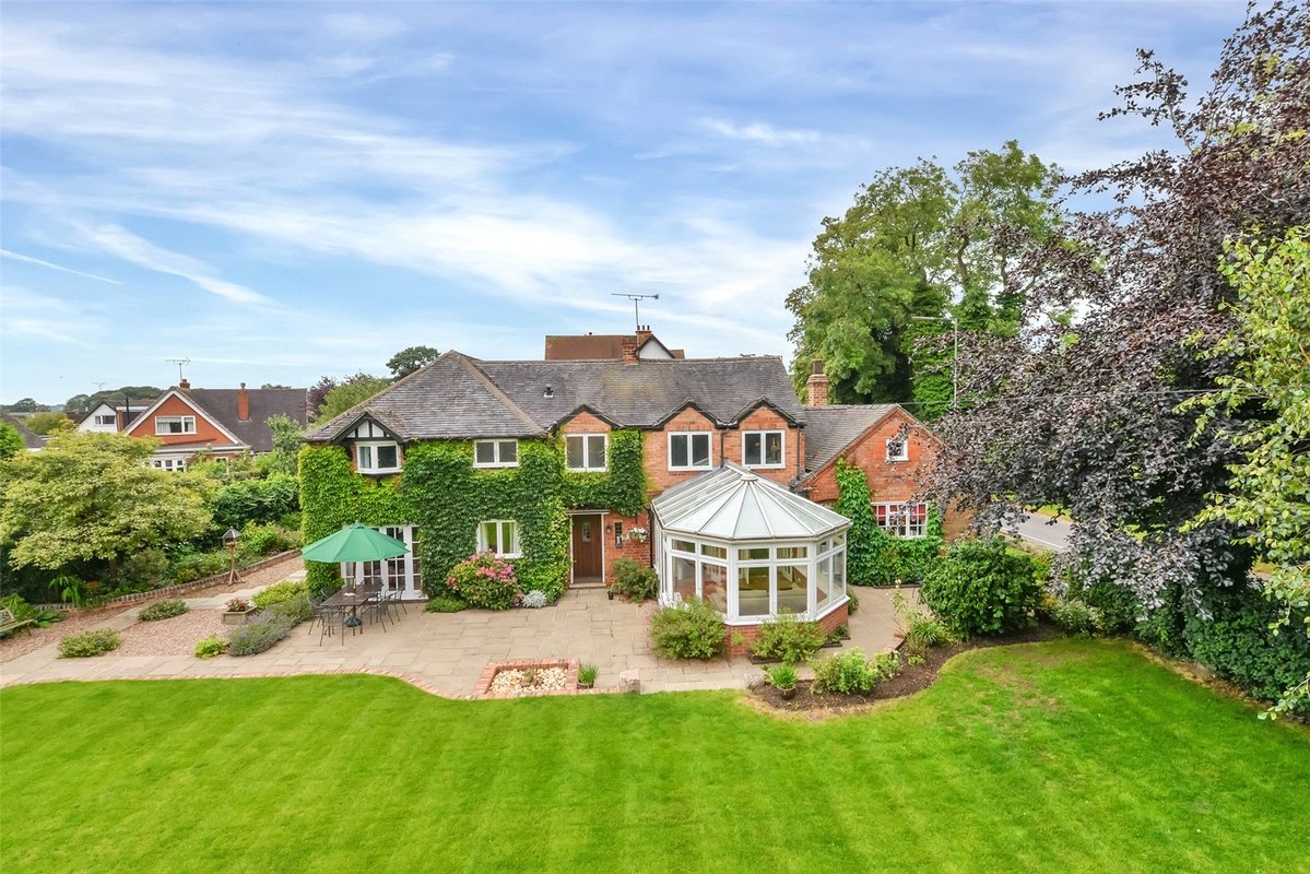 5 bedroom House for sale in The Firs, Derby Road, Doveridge, Ashbourne