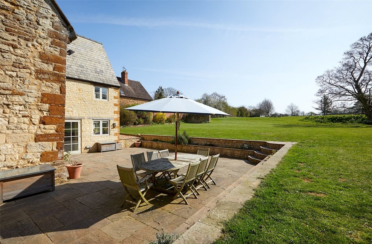 6 bedroom House for sale in Gravel Hill Farm, Gravel Hill Farm, Moreton Pinkney, South