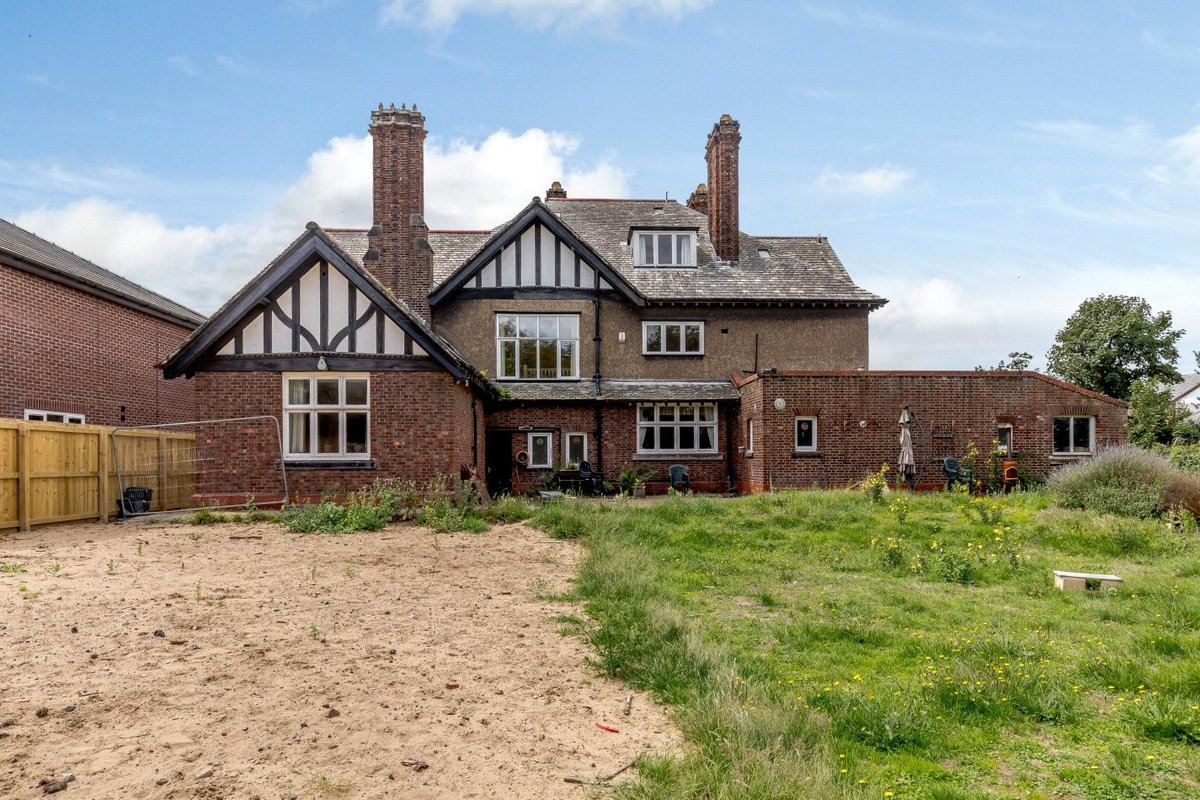 8 bedroom House for sale in 22, Groveland Road, Wallasey, Merseyside