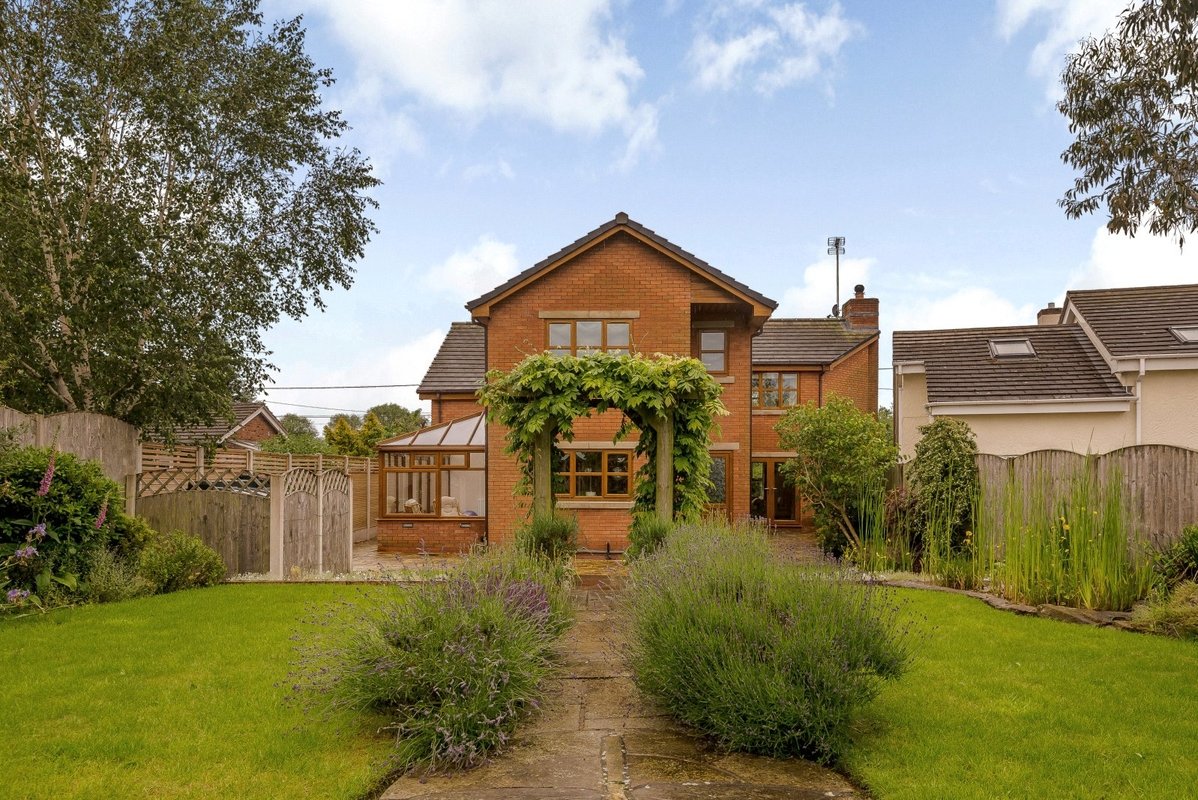 5 bedroom House for sale in Oak House, Harwoods Lane, Rossett, Wrexham