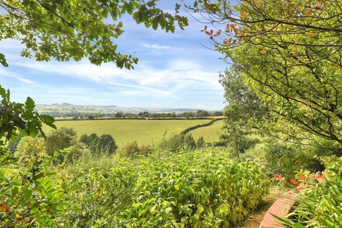 4 bedroom House for sale in Hazelbrow Cottage, 125, Hazelwood Road