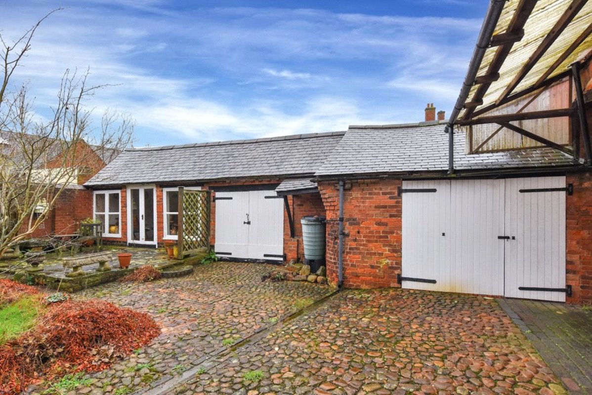 5 bedroom House for sale in The Old Homestead, Lutterworth Road