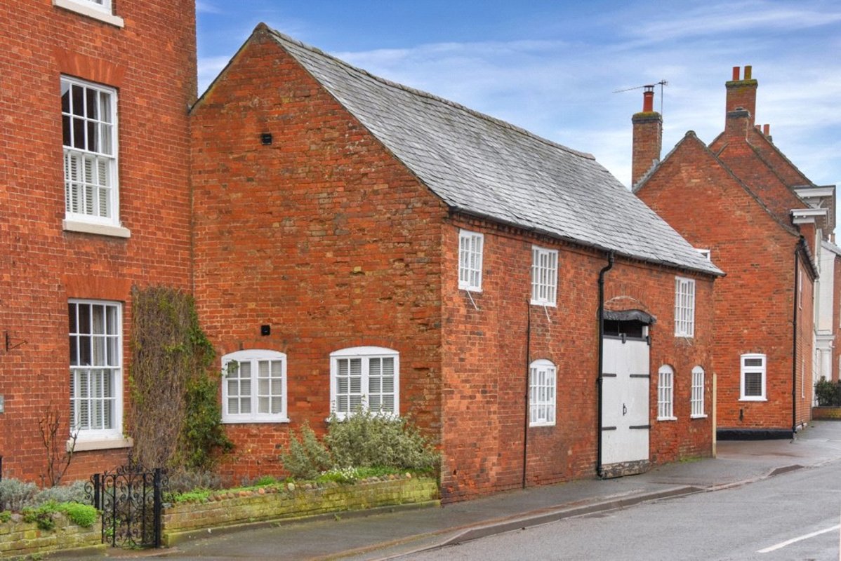 5 bedroom House for sale in The Old Homestead, Lutterworth Road