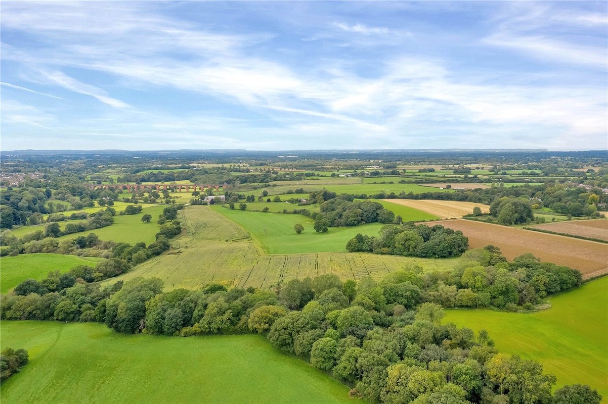 Farm House for sale in Saltersford Farm, Macclesfield Road, Holmes