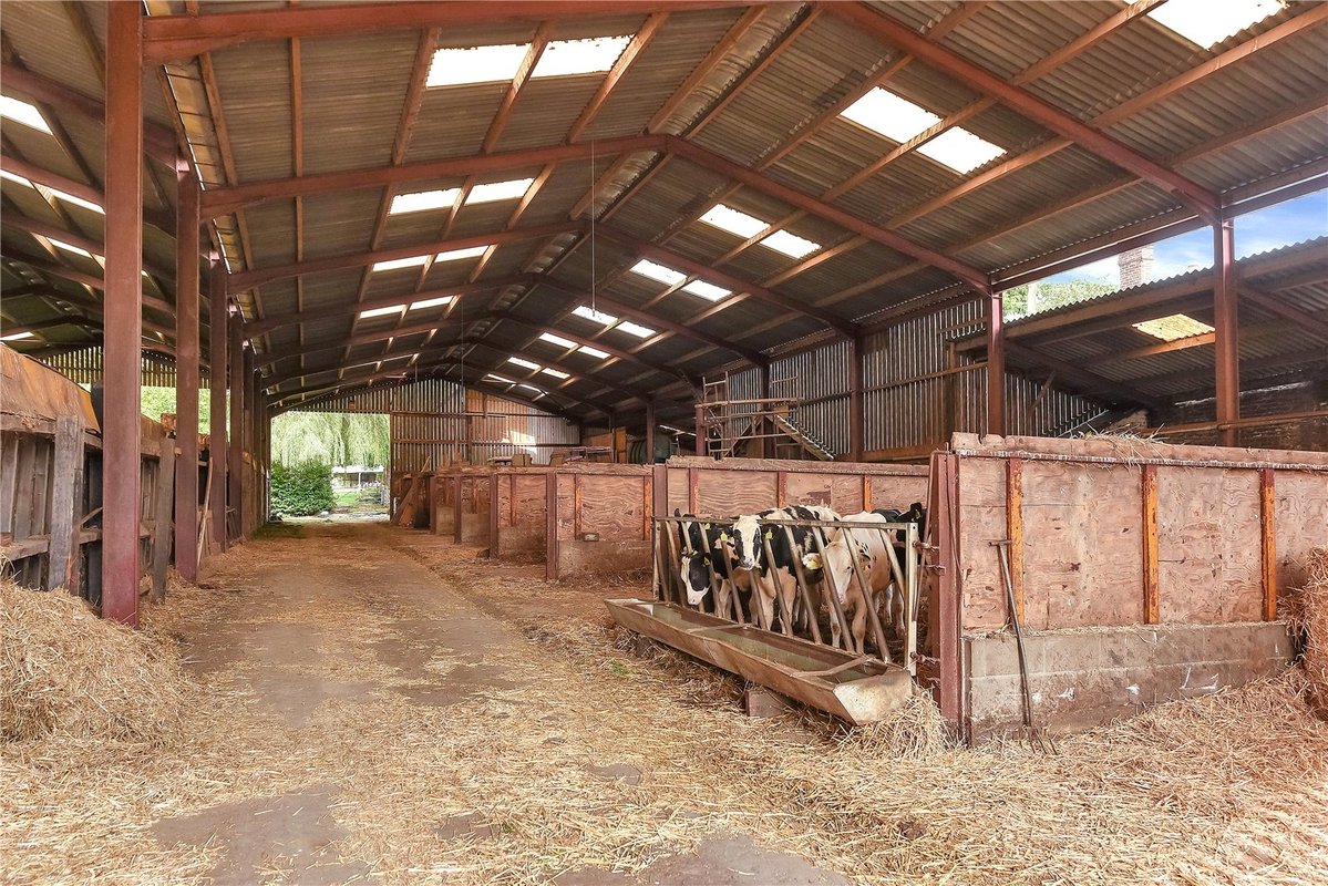 4 bedroom Farm House for sale in Saltersford Farm, Macclesfield Road