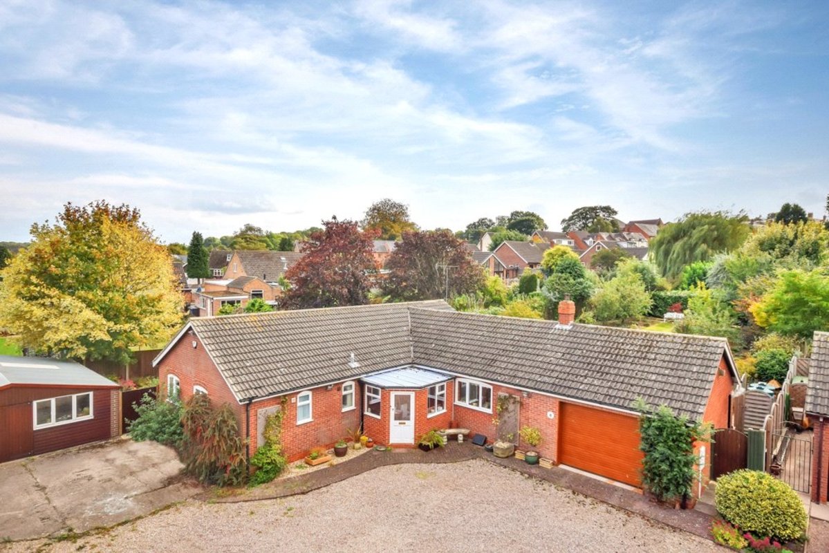 4 bedroom Bungalow for sale in Highcroft, 134, Main Street, Clifton