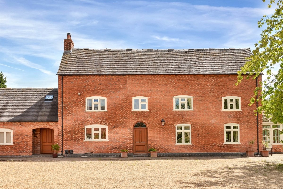 4 bedroom House for sale in Newfield Green Farm, Marchington Woodlands