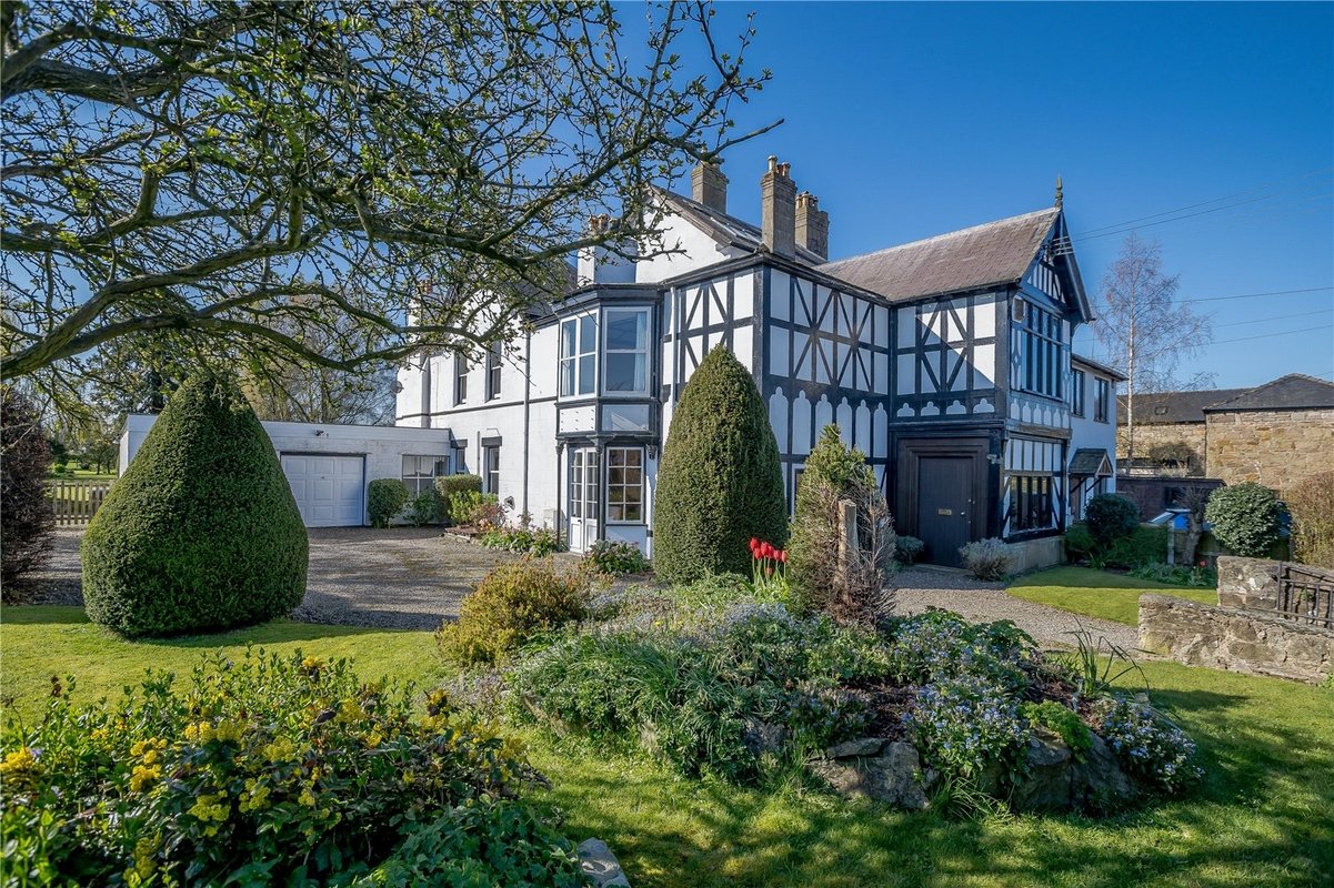 4 bedroom House for sale in Clapper House, Pont Y Capel Lane, Gresford