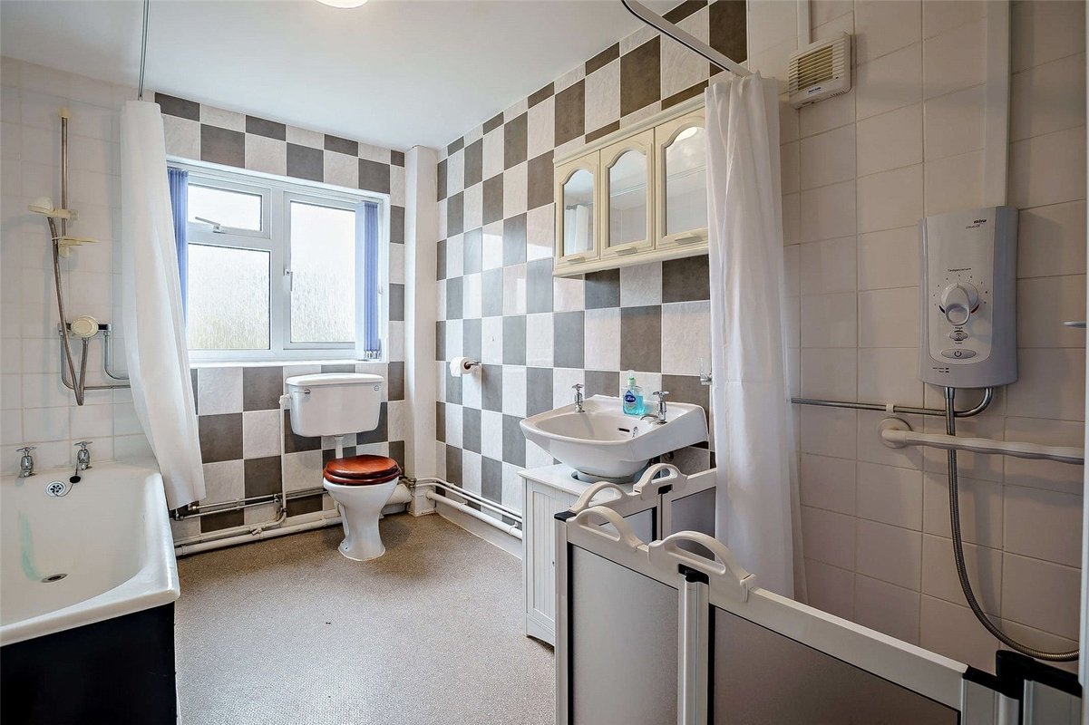 3 bedroom House for sale in Poplar Cottage, Vicarage Lane, Gresford, Wrexham, LL12 Fisher German